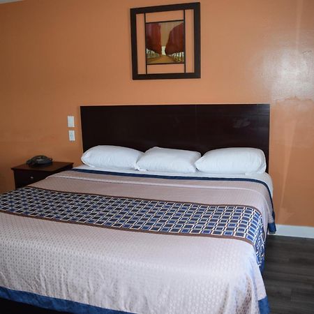 White Oaks Motel Pennsville/Carneys Point Экстерьер фото