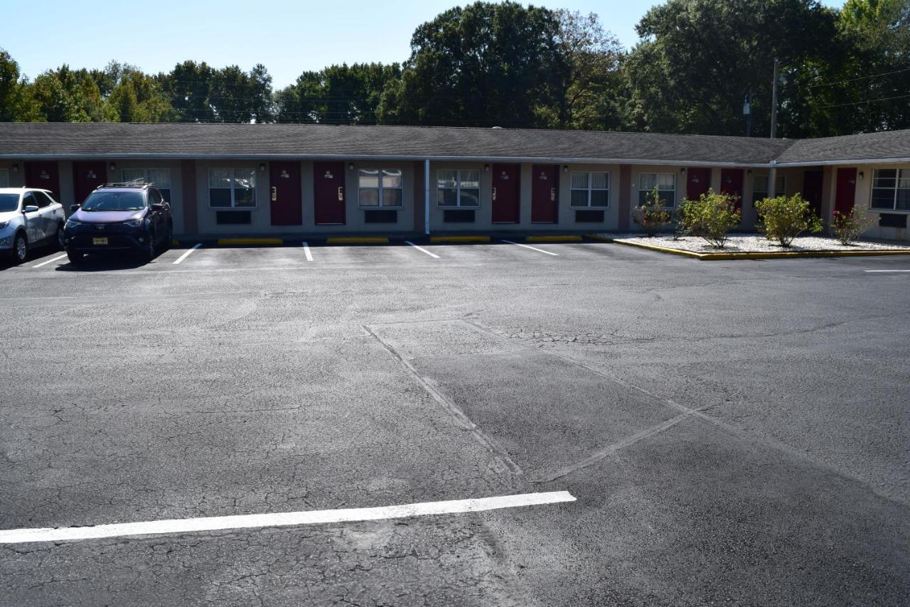 White Oaks Motel Pennsville/Carneys Point Экстерьер фото